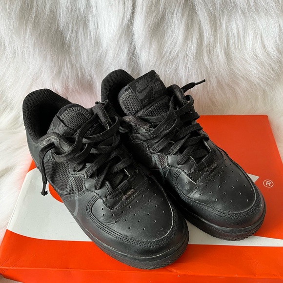 Black Nike React Air Force 1 - Picture 2 of 8